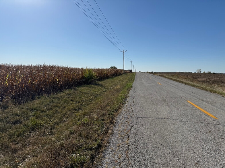4305 PLEASANT CENTER Rd, Yoder, IN for sale - Building Photo - Image 3 of 40