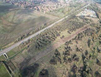 Plus de détails pour 124 Bletchley Rd, Newton Longville - Terrain à louer