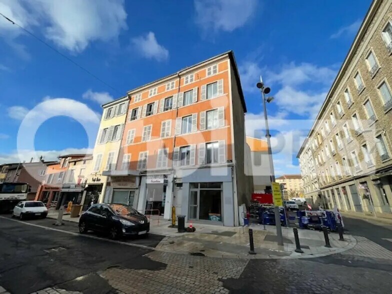 Retail in Villefranche-sur-Saône for sale - Building Photo - Image 2 of 4