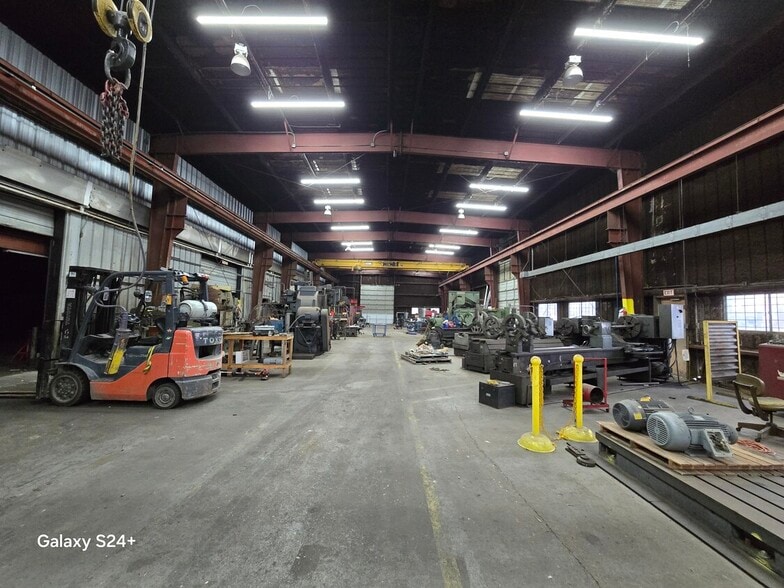 658 Omaha Dr, Corpus Christi, TX à louer - Photo du bâtiment - Image 3 de 32