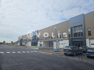 Plus de détails pour Local d'activités à louer