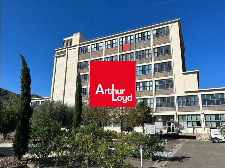 Voie Sans Nom Sans Nom Vallee Verte Prolongee, Marseille for lease - Building Photo - Image 1 of 13