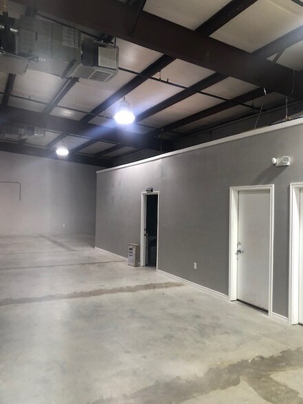 709-711 Business Way, Wylie, TX à louer - Photo intérieure - Image 2 de 12