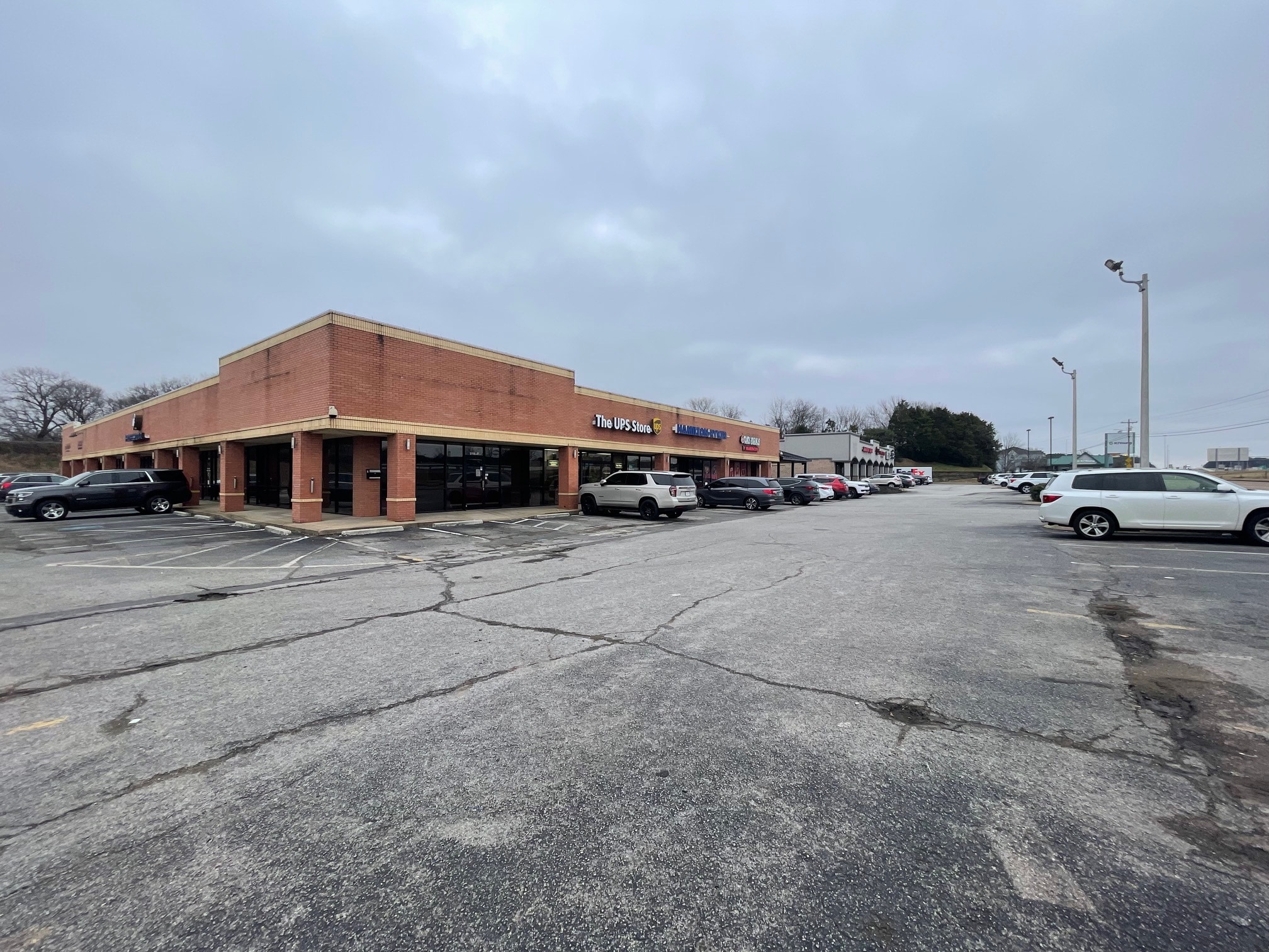 319 Vann Dr, Jackson, TN for lease Building Photo- Image 1 of 4