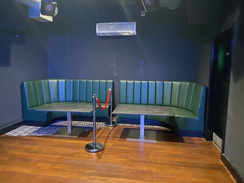 The Parade, Telford for lease - Interior Photo - Image 3 of 14