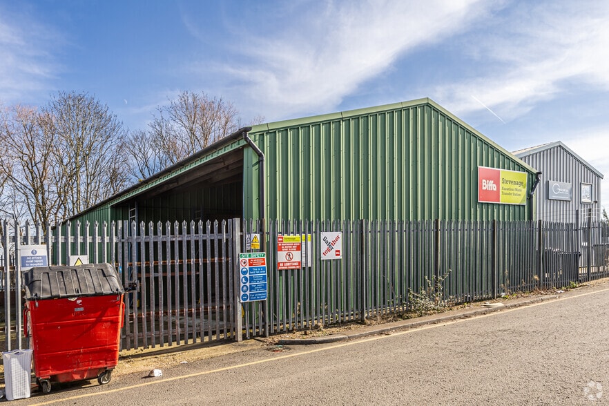 Leyden Rd, Stevenage for sale - Building Photo - Image 1 of 2