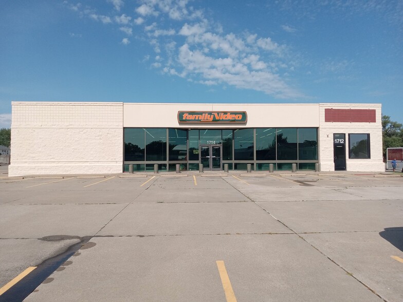 1714 S National Ave, Fort Scott, KS for lease - Building Photo - Image 1 of 4