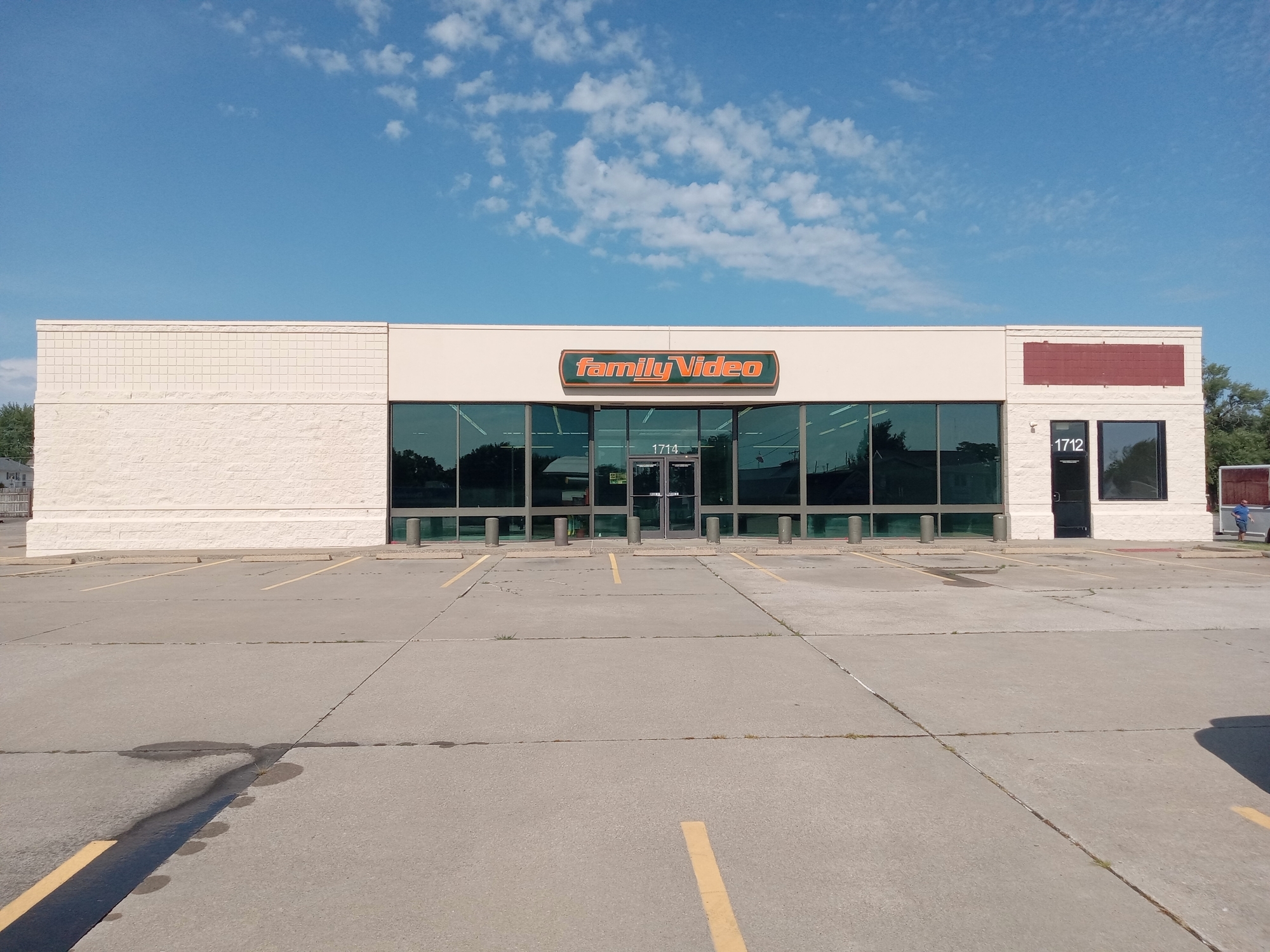 1714 S National Ave, Fort Scott, KS for lease Building Photo- Image 1 of 5