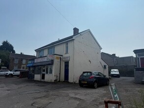 134 & 134A Samlet Rd, Birchgrove for lease Building Photo- Image 2 of 4