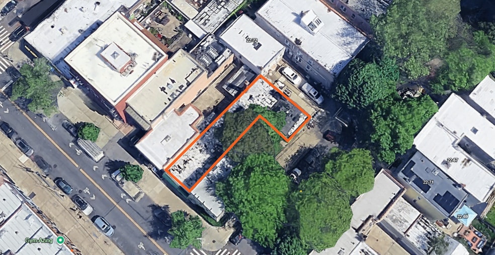 2717 23rd Ave, Astoria, NY à vendre - Photo du bâtiment - Image 3 de 5