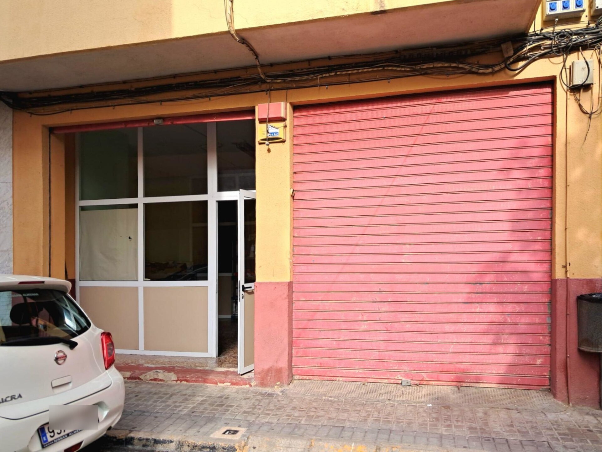 Multifamily in Aldaia, Valencia for sale Interior Photo- Image 1 of 3