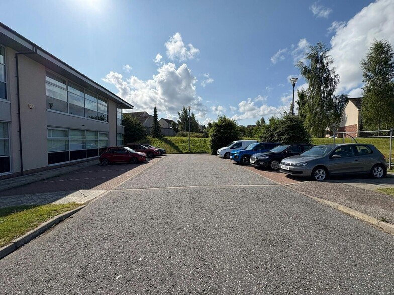 Caulfield Rd N, Inverness à louer - Photo du bâtiment - Image 3 de 9