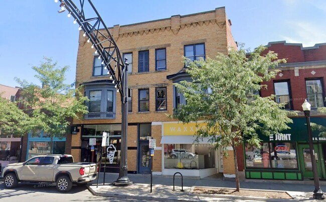 Plus de détails pour 1190 N High St, Columbus, OH - Commerce de détail à louer