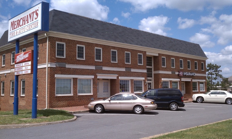7820 Sudley Rd, Manassas, VA for lease - Building Photo - Image 2 of 3