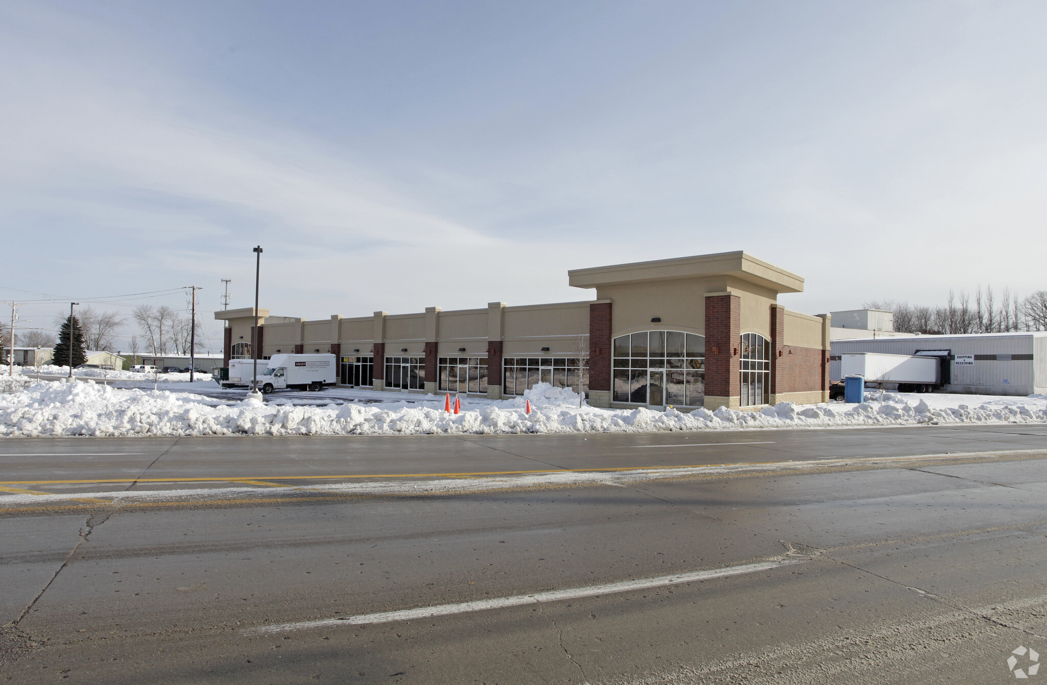 2619-2633 Calumet Dr, Sheboygan, WI for lease Primary Photo- Image 1 of 5