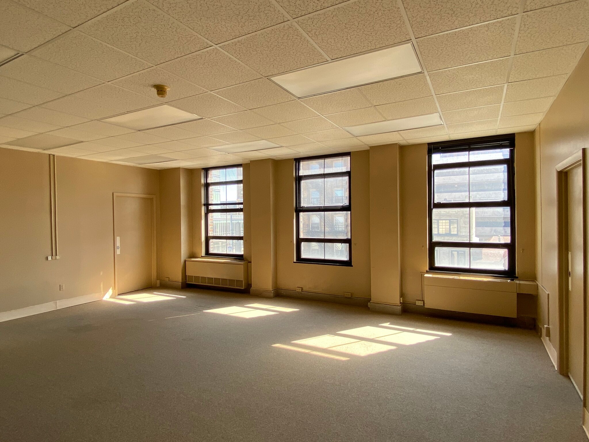 11 W Monument Ave, Dayton, OH for lease Interior Photo- Image 1 of 1