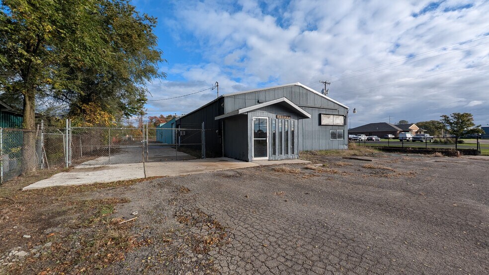 13255 Chippewa Blvd, Mishawaka, IN à louer - Photo du bâtiment - Image 1 de 15