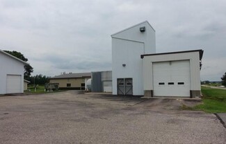 Plus de détails pour 10498 Mayflower Rd, Milladore, WI - Industriel à vendre