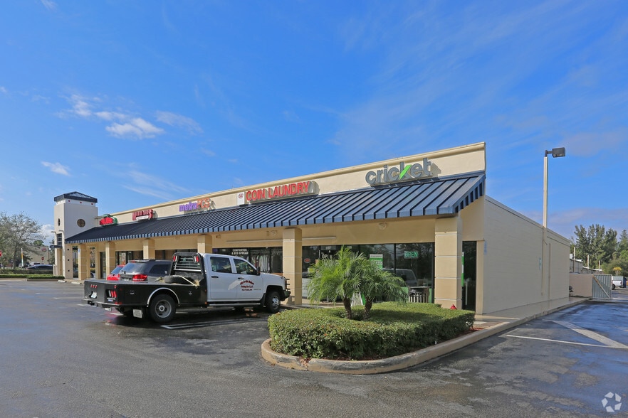 1105-1199 Royal Palm Beach Blvd, Royal Palm Beach, FL for lease - Building Photo - Image 3 of 9