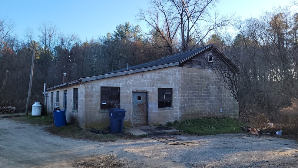 253 Brick Top Rd, Windham, CT à vendre - Photo du bâtiment - Image 2 de 11