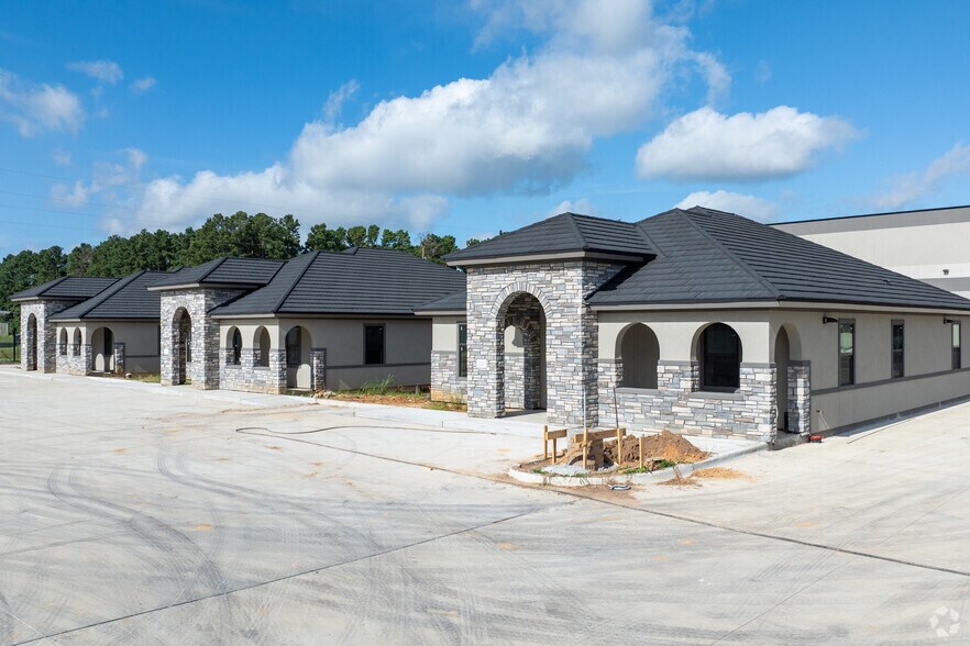 25201 FM 2978 Rd, Tomball, TX à vendre - Photo du bâtiment - Image 2 de 20