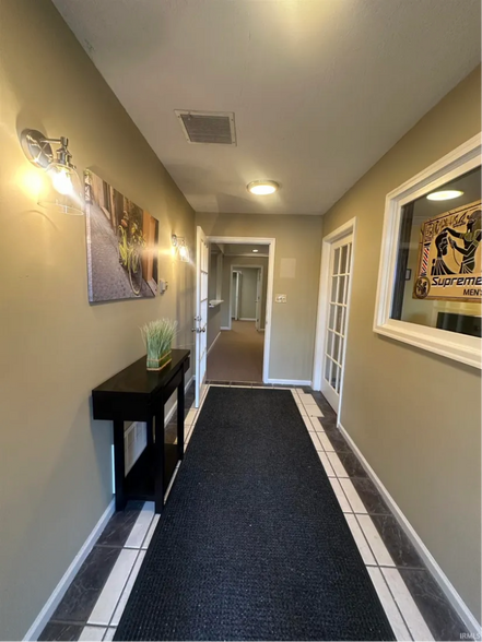 3101 E Covenanter Dr, Bloomington, IN for lease - Interior Photo - Image 2 of 5