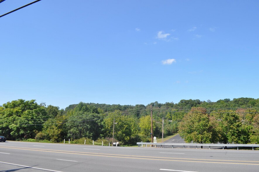 33 Hollenbush Ln, Orwigsburg, PA à vendre - Photo principale - Image 1 de 17