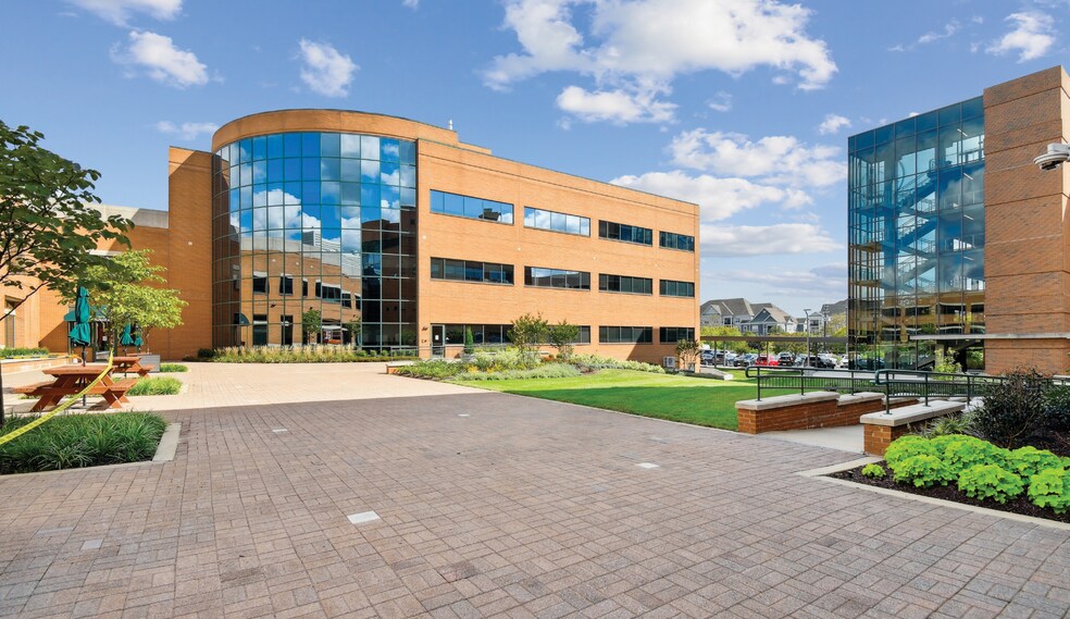 9800 Medical Center Dr, Rockville, MD à louer - Photo du bâtiment - Image 2 de 15
