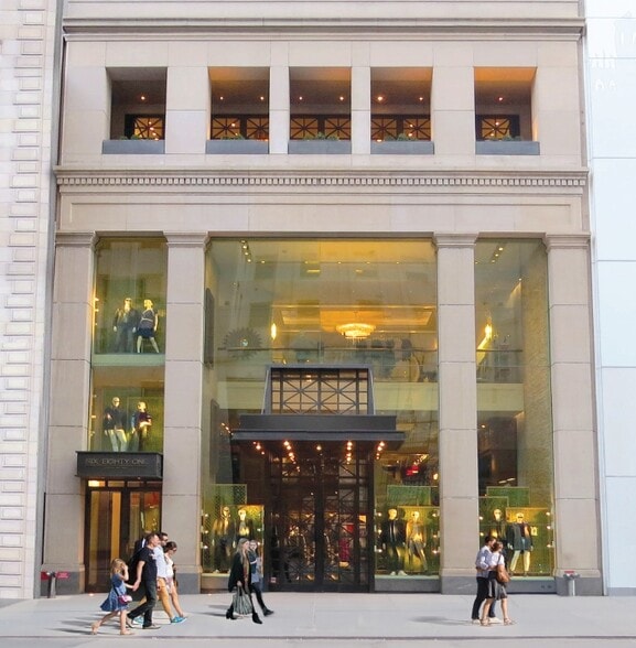 681 Fifth Ave, New York, NY for lease - Primary Photo - Image 1 of 9