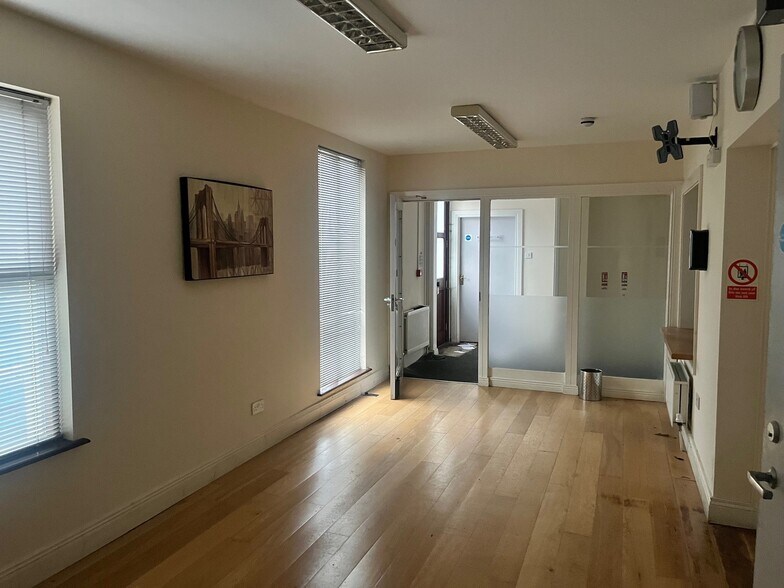 52 Adelaide Av, Belfast à vendre - Photo intérieure - Image 3 de 8