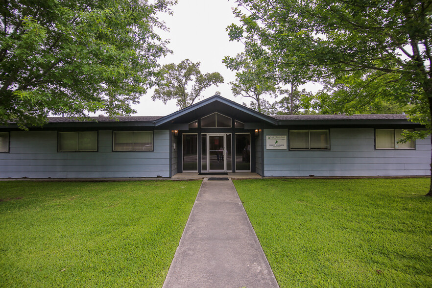 1582 Highway 96, Silsbee, TX à vendre - Photo principale - Image 1 de 1