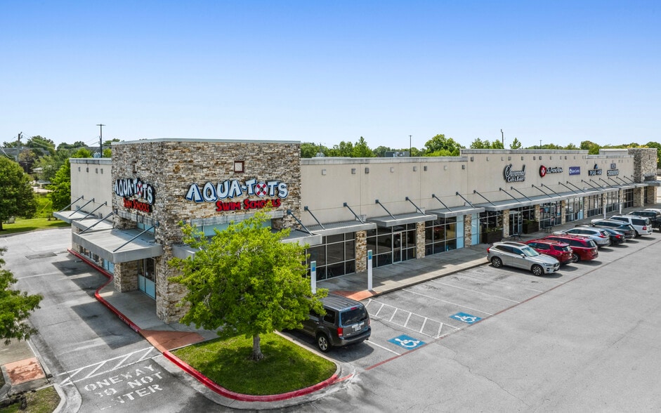 5968 Fairmont Pky, Pasadena, TX for sale - Primary Photo - Image 1 of 15