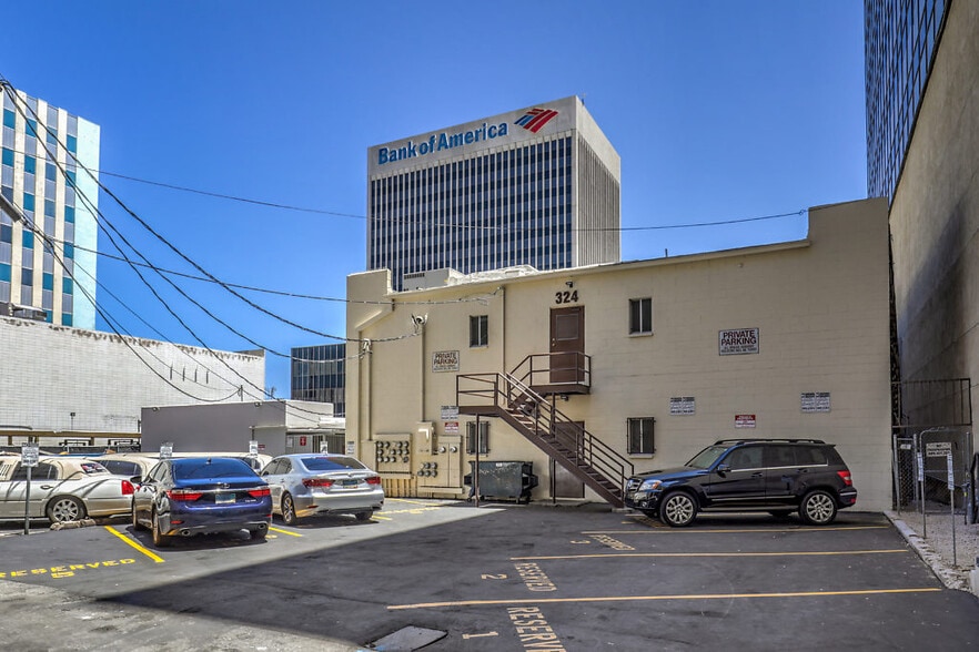 324 S 3rd St, Las Vegas, NV à louer - Photo du bâtiment - Image 2 de 6