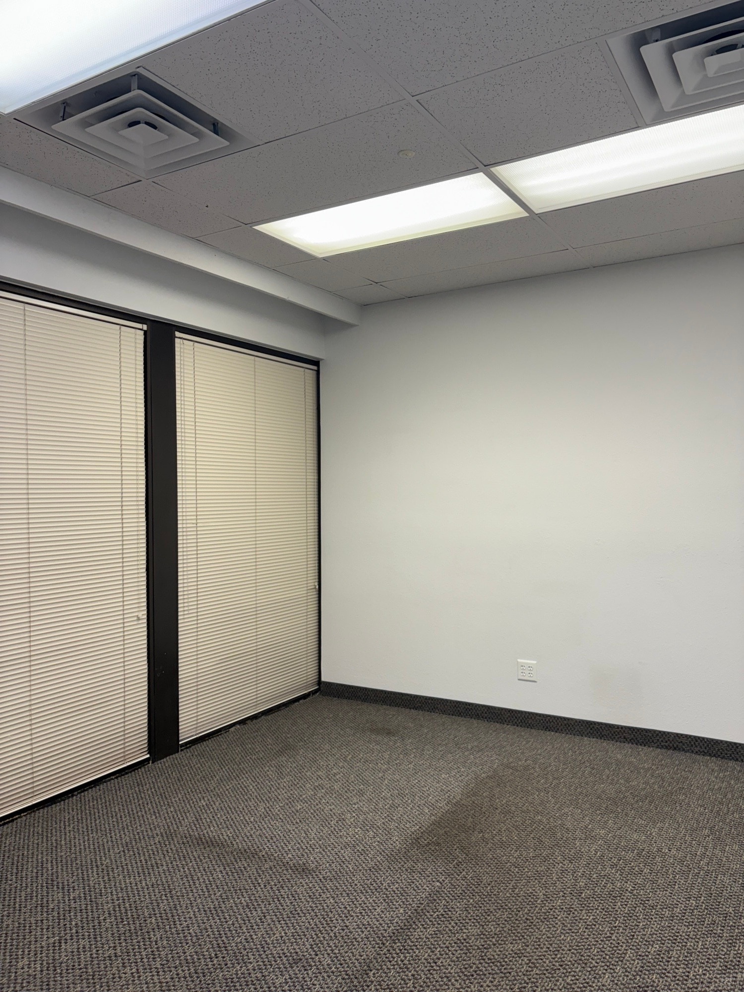 1232 E Broadway Rd, Tempe, AZ à louer Photo intérieure- Image 1 de 7