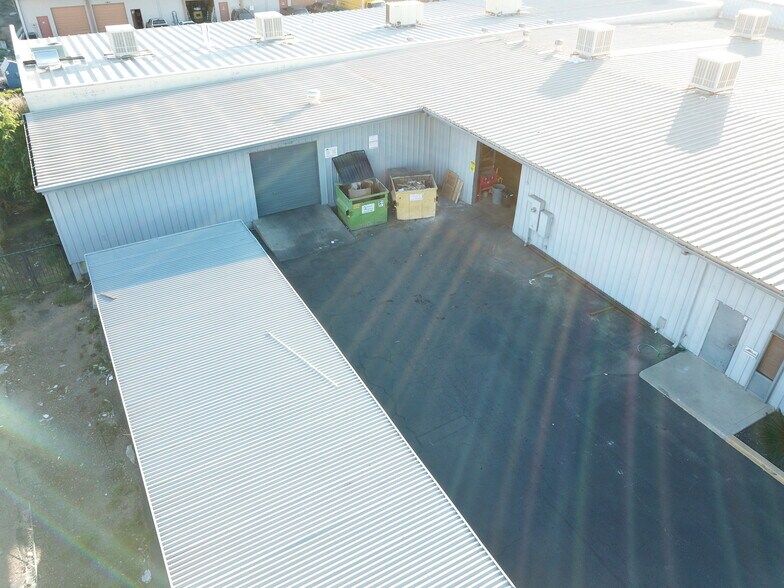 2115 W Mountain View Rd, Phoenix, AZ à vendre - Photo du bâtiment - Image 3 de 10