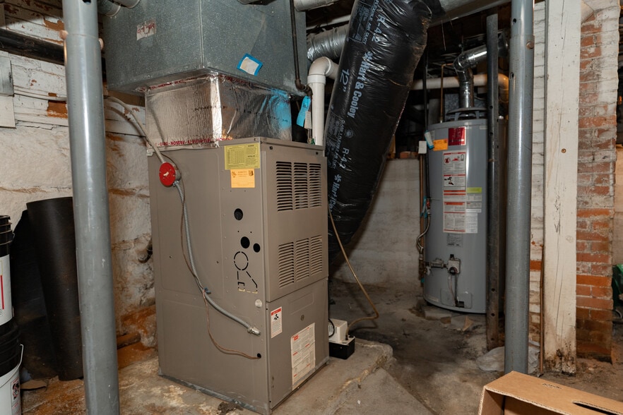 8 Jennifer Dr, Merrimack, NH for sale - Building Photo - Image 3 of 61