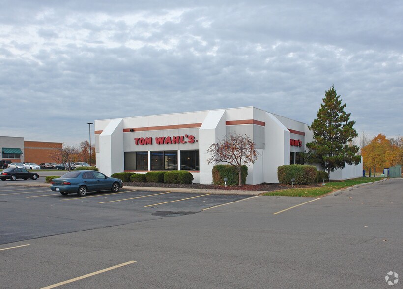 585 W Union St, Newark, NY à vendre - Photo du bâtiment - Image 2 de 6