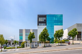 Plus de détails pour Carrer de Colom, 408, Terrassa - Bureau à louer