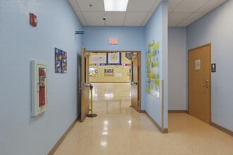 1000 Innovation Ave, North Port, FL à vendre Photo intérieure- Image 1 de 44