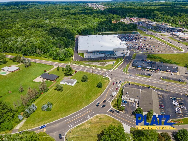 7104 Lockwood Blvd, Youngstown, OH for lease - Building Photo - Image 2 of 4