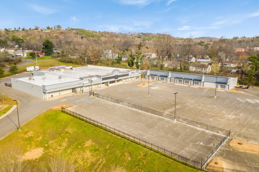 3215 Wilcox Blvd, Chattanooga, TN for lease - Building Photo - Image 1 of 13