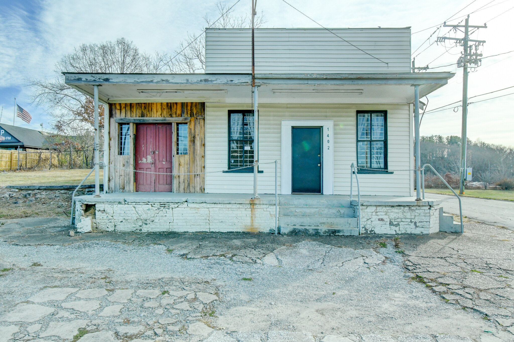 1402 7th Ave E, Hendersonville, NC for sale Building Photo- Image 1 of 1