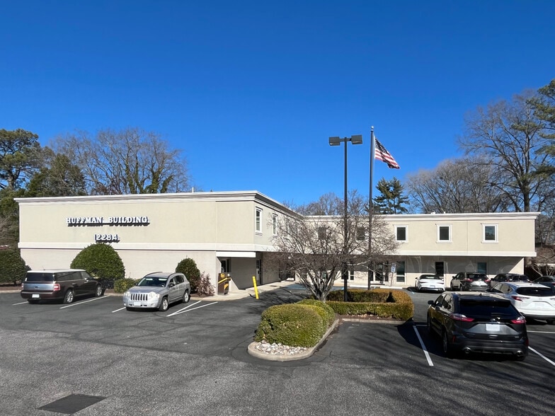 12284 Warwick Blvd, Newport News, VA for lease - Building Photo - Image 1 of 9