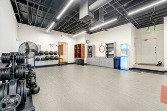 1302-1308 Pico Blvd, Santa Monica, CA à louer Photo intérieure- Image 2 de 9