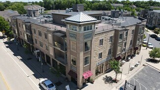 Plus de détails pour 351 E Main St, Sun Prairie, WI - Commerce de détail à louer