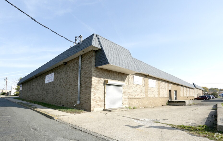 475 Bloy St, Hillside, NJ for sale - Primary Photo - Image 1 of 8