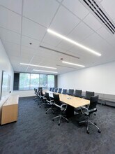 2300 Discovery Dr, Orlando, FL for lease Interior Photo- Image 2 of 3