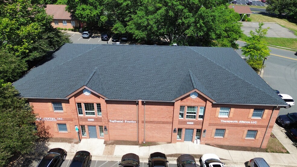 10529-10535 Crestwood Dr, Manassas, VA for lease - Building Photo - Image 3 of 12