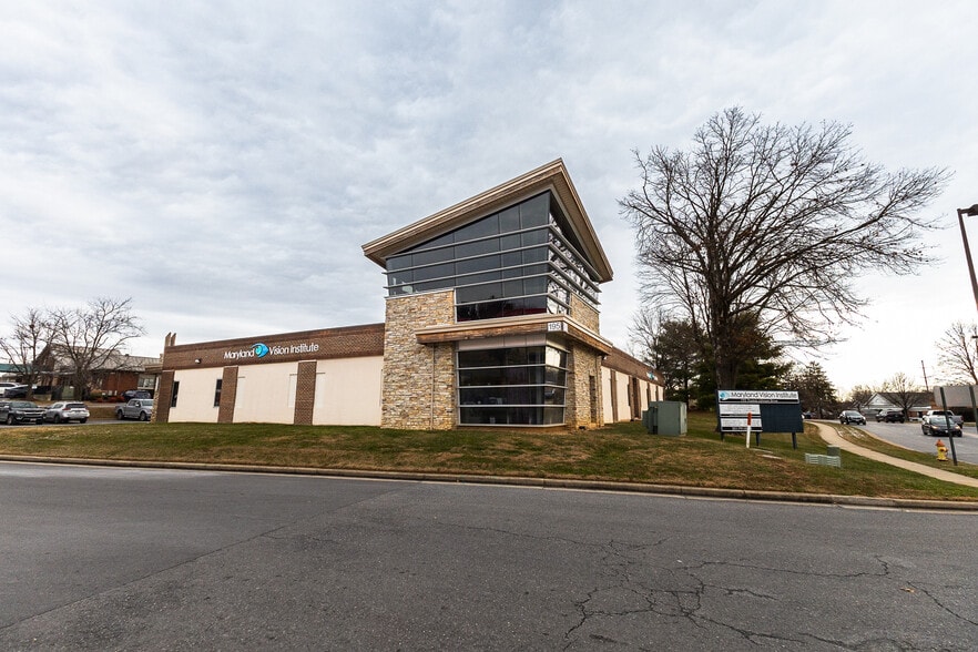 195 Thomas Johnson Dr, Frederick, MD à louer - Photo du bâtiment - Image 3 de 32