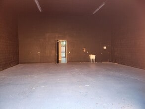 5483 Lee St, Lehigh Acres, FL for lease Interior Photo- Image 1 of 4